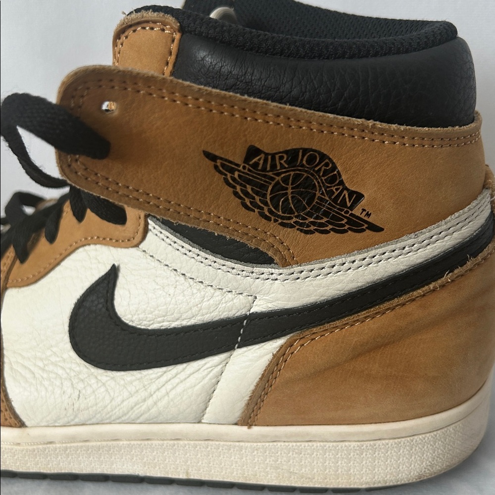 Nike Jordan 1 Retro Rookie Of The Year High-Top Sneakers **Size 10** - Picture 11 of 15